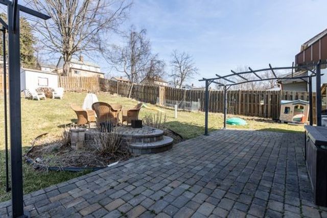 3618 Downing St, South Park, PA 15129