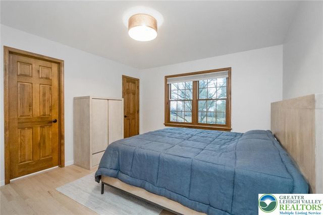 2739 Apple Valley Circle, North Whitehall Twp, PA 18069