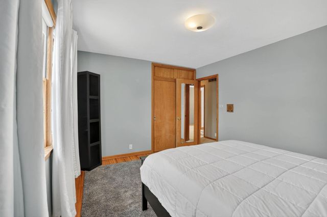 2506 laurel Street, Waterloo, IA 50702