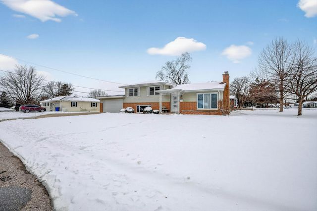 2506 laurel Street, Waterloo, IA 50702