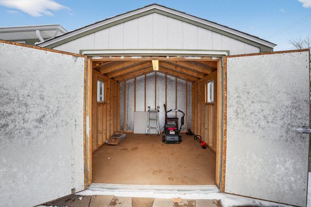 2506 laurel Street, Waterloo, IA 50702