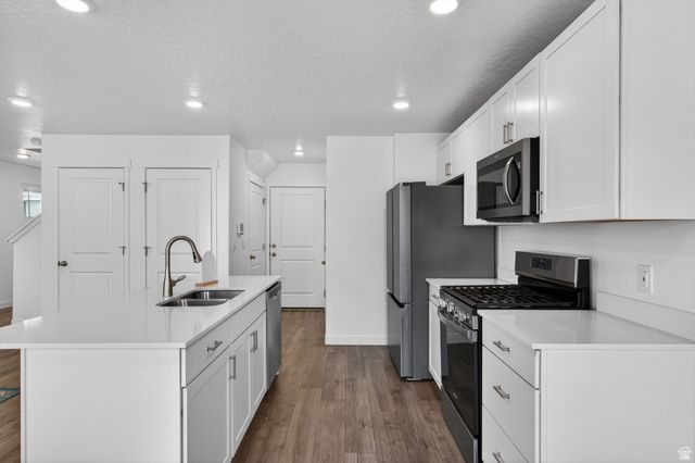 8614 W BOWIE DR, Magna, UT 84044