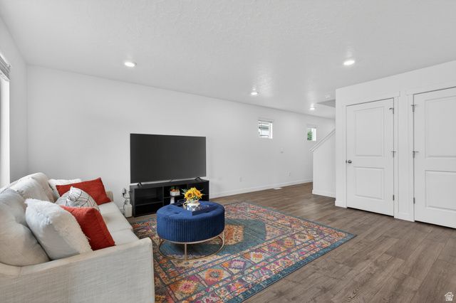 8614 W BOWIE DR, Magna, UT 84044