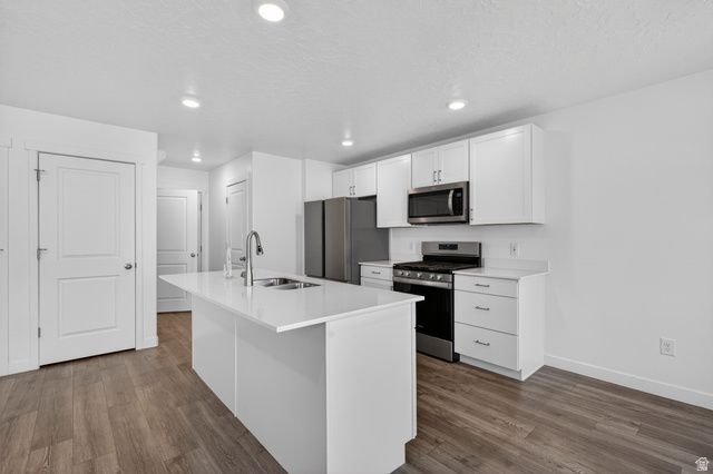 8614 W BOWIE DR, Magna, UT 84044