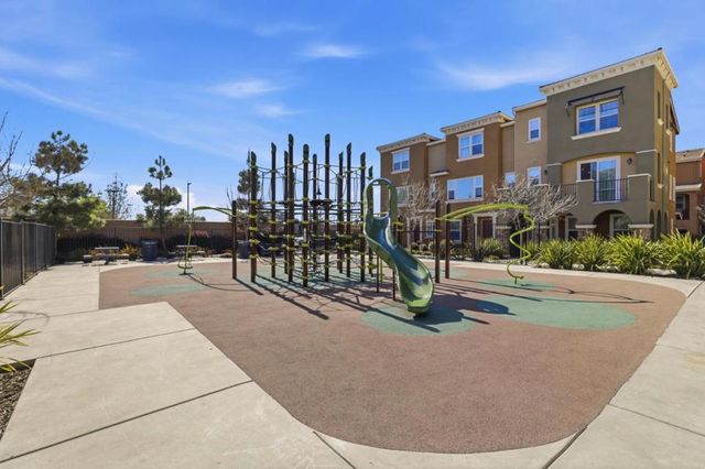 38922 Dandelion Place, Newark, CA 94560