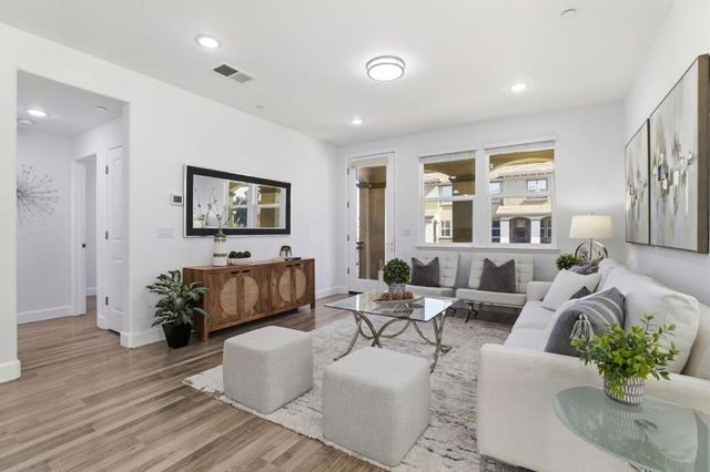 38922 Dandelion Place, Newark, CA 94560