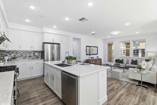 38922 Dandelion Place, Newark, CA 94560