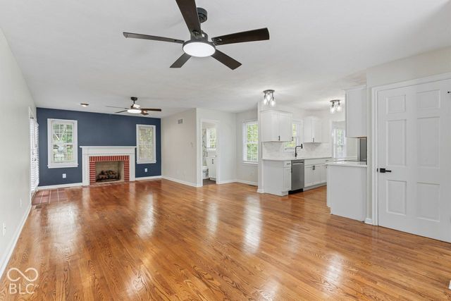 5924 Allisonville, Indianapolis, IN 46220