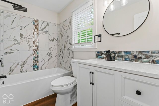 5924 Allisonville, Indianapolis, IN 46220