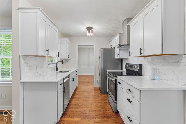5924 Allisonville, Indianapolis, IN 46220