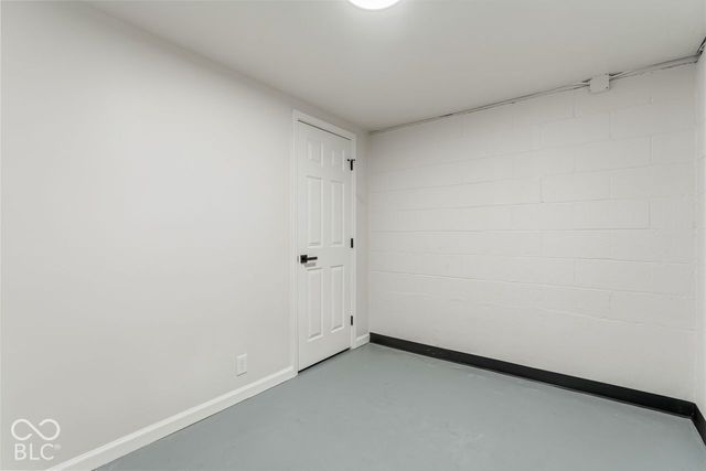 5924 Allisonville, Indianapolis, IN 46220