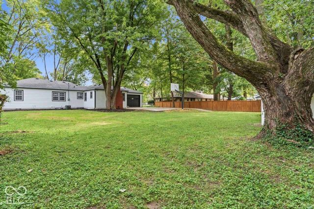 5924 Allisonville, Indianapolis, IN 46220