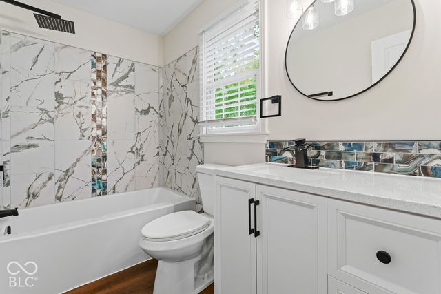 5924 Allisonville, Indianapolis, IN 46220