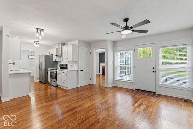 5924 Allisonville, Indianapolis, IN 46220