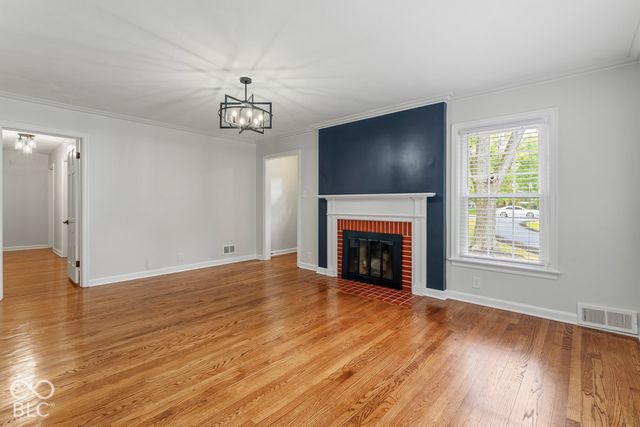 5924 Allisonville, Indianapolis, IN 46220