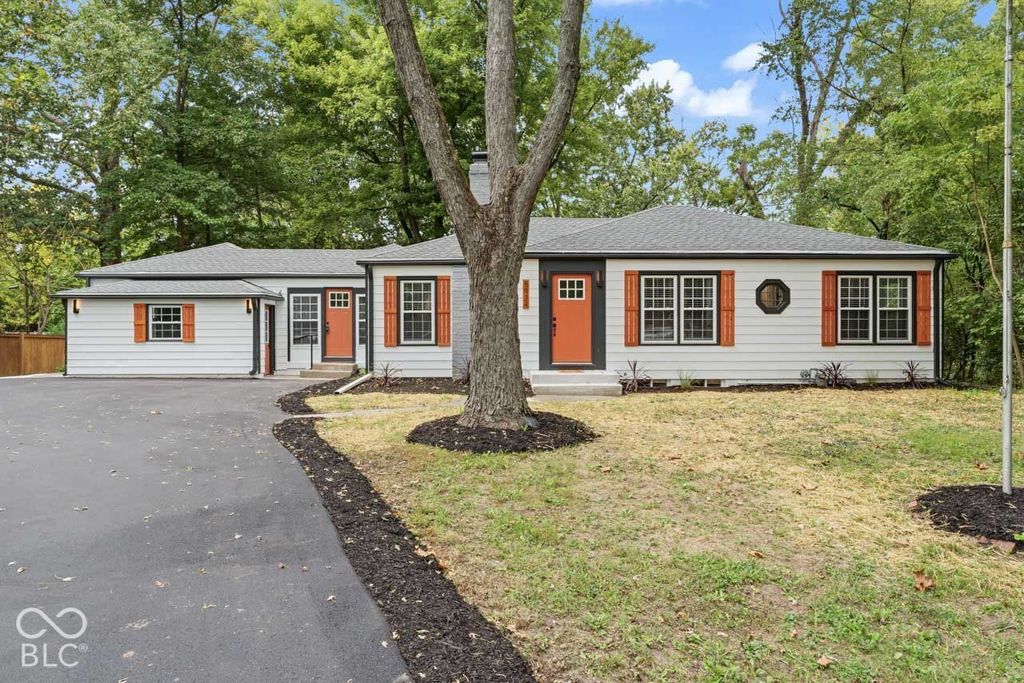 5924 Allisonville, Indianapolis, IN 46220