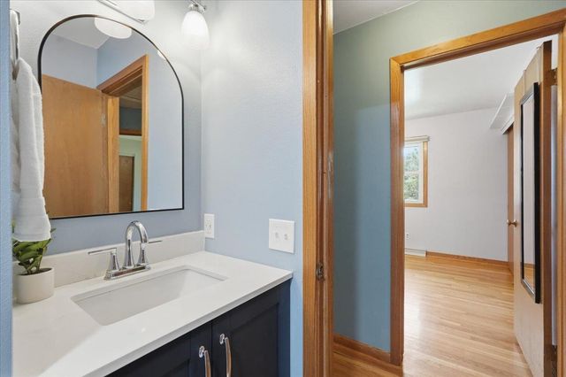 4802 Steinhauer Trail, Madison, WI 53716