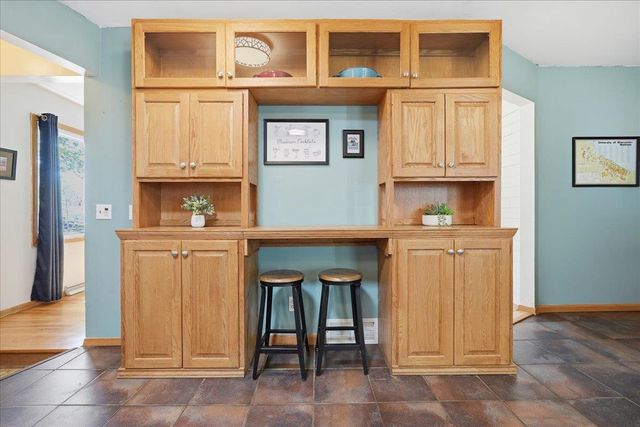 4802 Steinhauer Trail, Madison, WI 53716