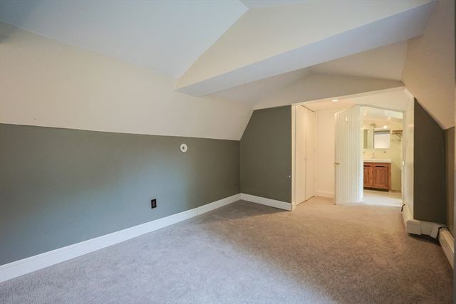 16-18 Beacon Pl, Melrose, MA 02176