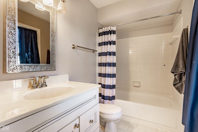 105 Carmelaire Drive, Carmel, IN 46032