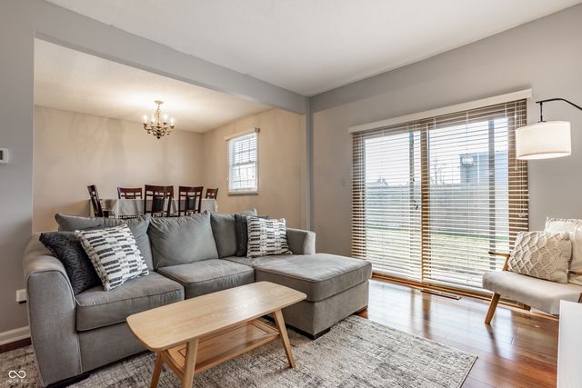 105 Carmelaire Drive, Carmel, IN 46032