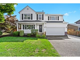2136 Ne 13TH Ave, Hillsboro, OR 97124