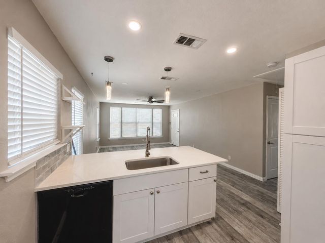 4603 Leslie Ave, Austin, TX 78721