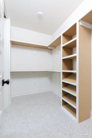 1519 E Hatton St, Pensacola, FL 32503