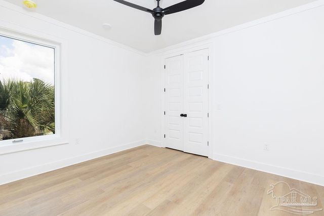 1519 E Hatton St, Pensacola, FL 32503