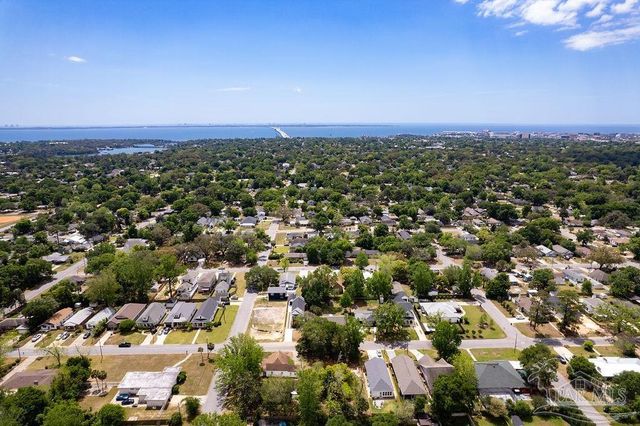1519 E Hatton St, Pensacola, FL 32503
