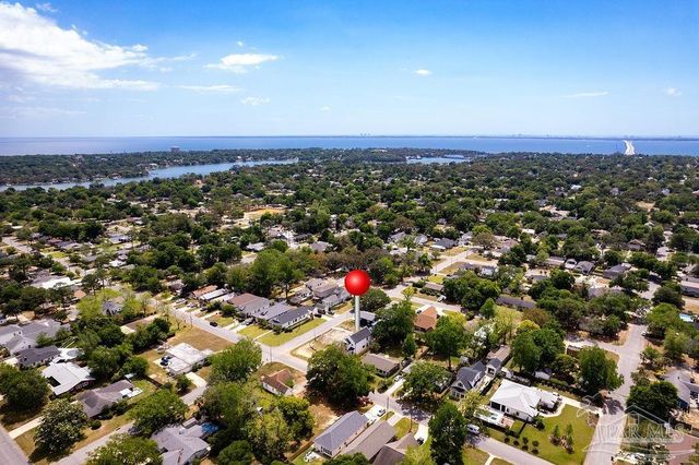 1519 E Hatton St, Pensacola, FL 32503