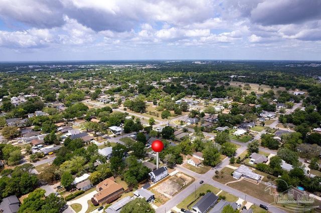 1519 E Hatton St, Pensacola, FL 32503