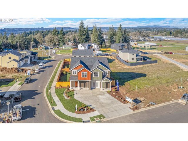 16151 Serres Farm Way, Oregon City, OR 97045