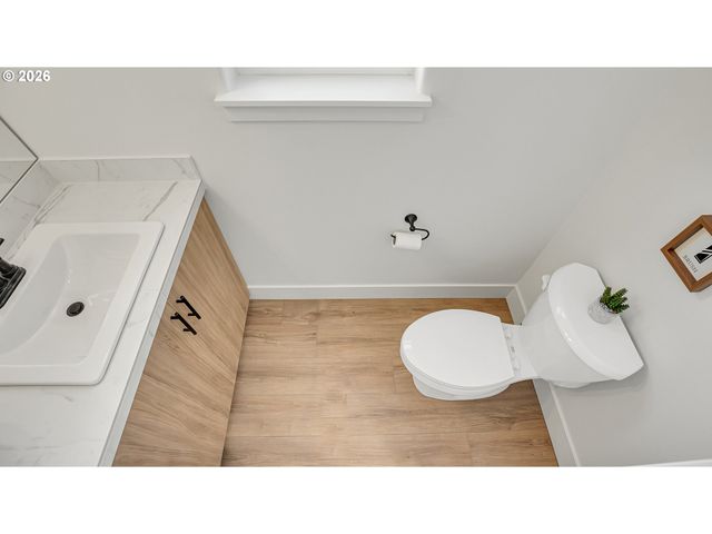 16151 Serres Farm Way, Oregon City, OR 97045