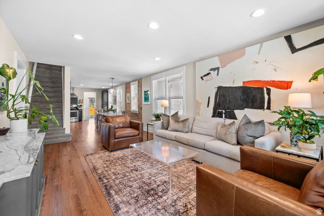 975 E BELMONT AVE, Salt Lake City, UT 84105