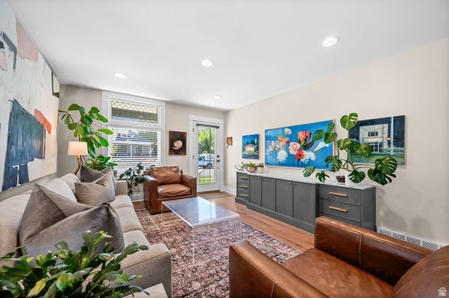 975 E BELMONT AVE, Salt Lake City, UT 84105