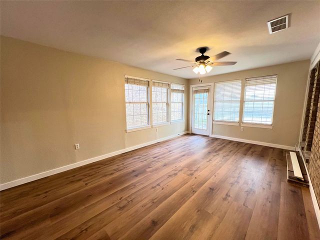 1756 Red Oak Circle, Sulphur Springs, TX 75482