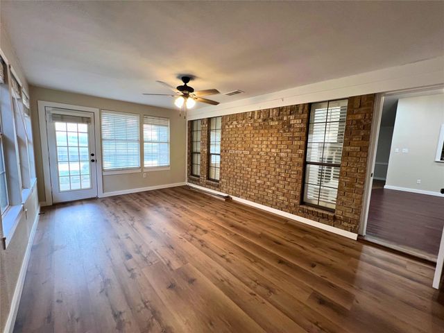 1756 Red Oak Circle, Sulphur Springs, TX 75482