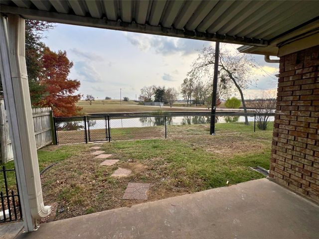 1756 Red Oak Circle, Sulphur Springs, TX 75482