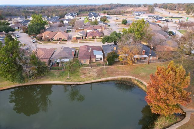 1756 Red Oak Circle, Sulphur Springs, TX 75482