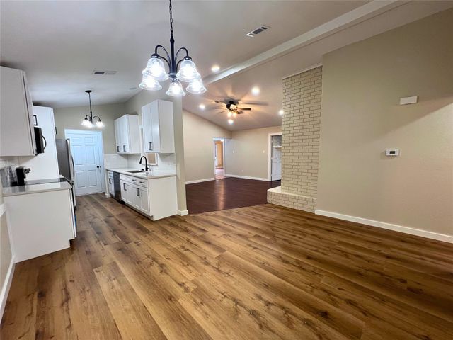 1756 Red Oak Circle, Sulphur Springs, TX 75482