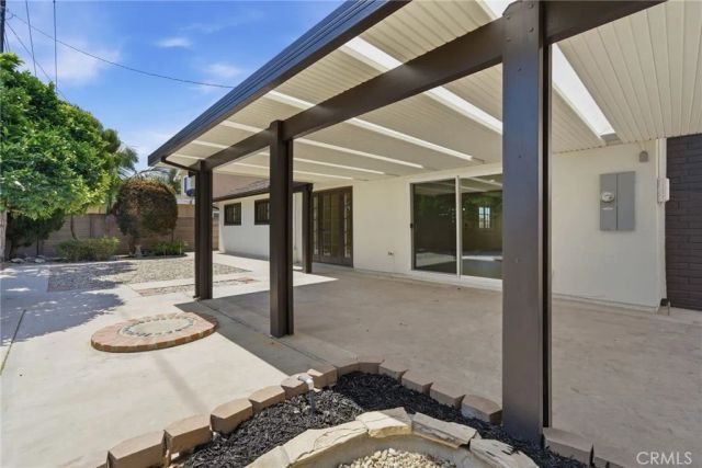 19562 Aragon Circle, Huntington Beach, CA 92646