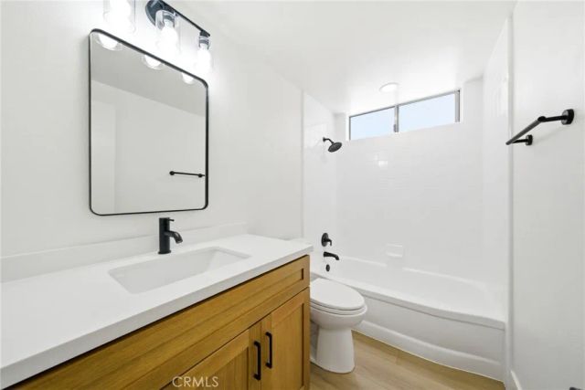 19562 Aragon Circle, Huntington Beach, CA 92646