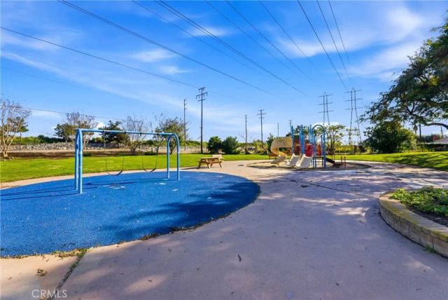 19562 Aragon Circle, Huntington Beach, CA 92646