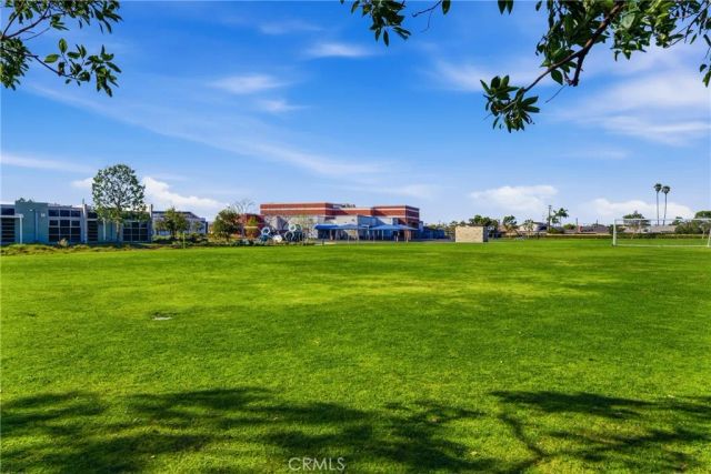 19562 Aragon Circle, Huntington Beach, CA 92646