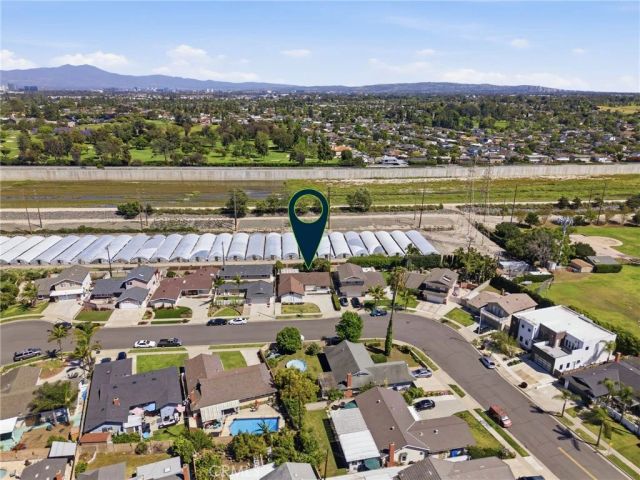 19562 Aragon Circle, Huntington Beach, CA 92646