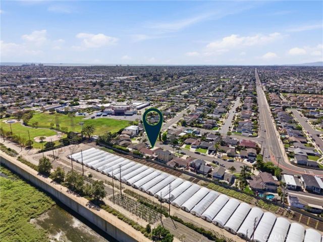 19562 Aragon Circle, Huntington Beach, CA 92646