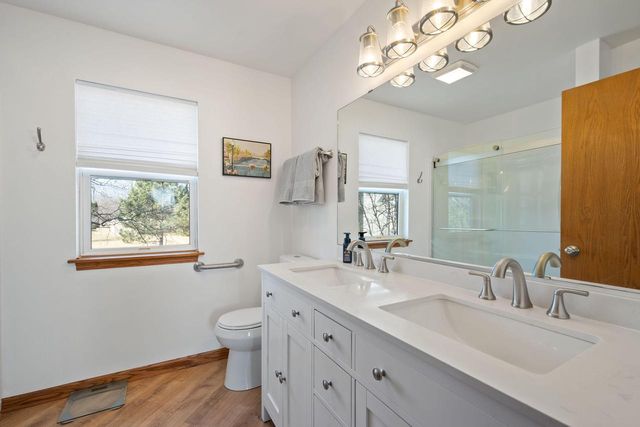 645 Two Rivers DRIVE, Mukwonago, WI 53149