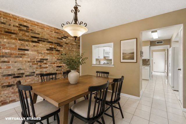 1806 Lakecrest Court, Carrollton, TX 75006