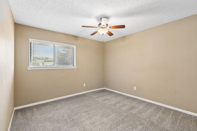 1806 Lakecrest Court, Carrollton, TX 75006